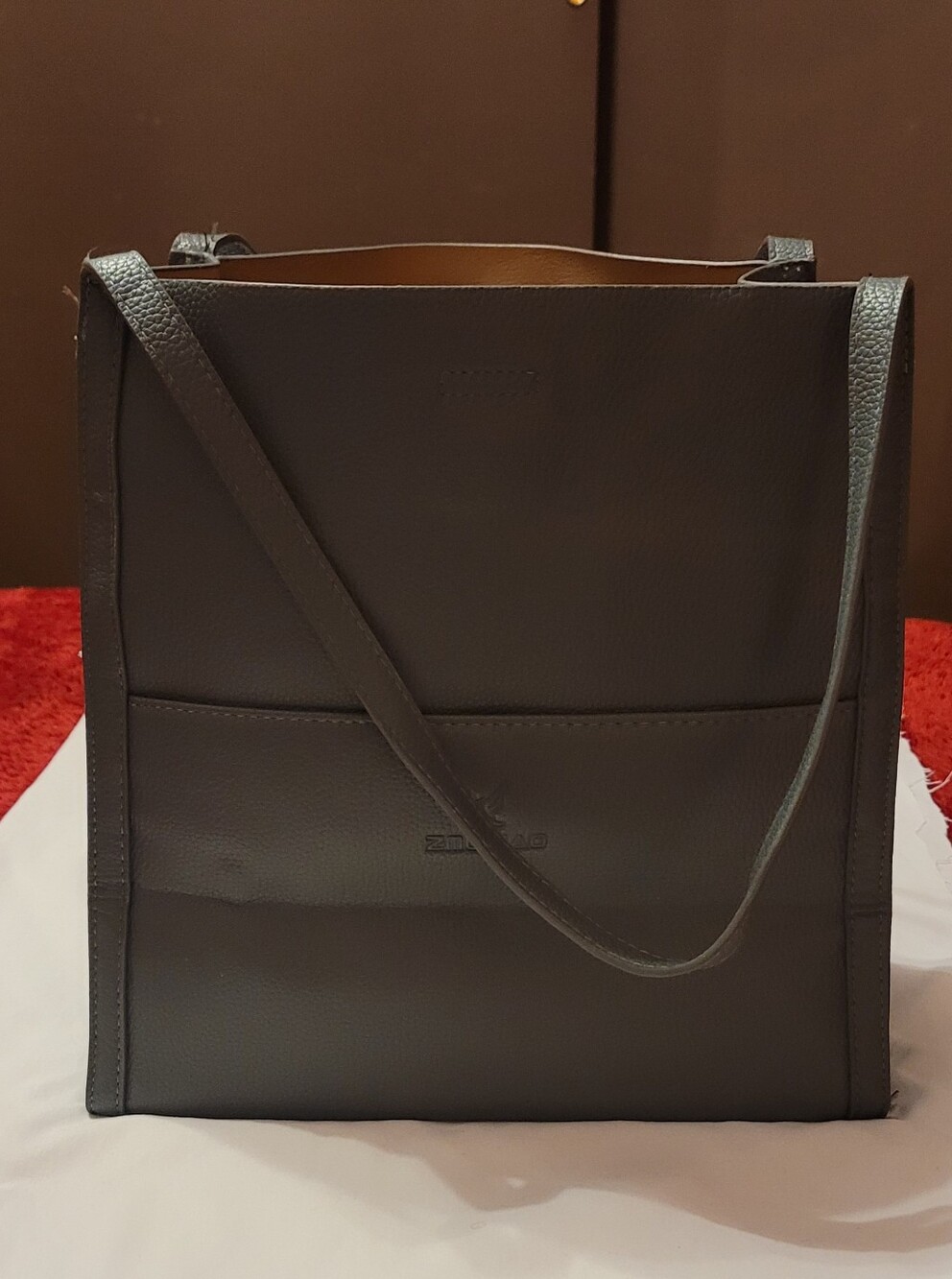 zmuniao faux olive green  leather tote.